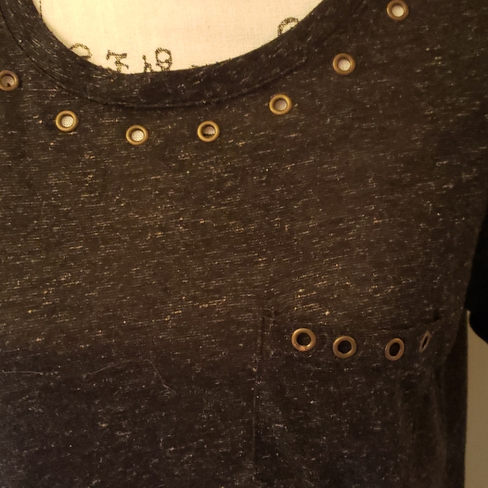 Torrid Tee - Picture 2 of 4
